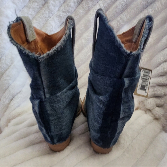 DINGO Denim Dreams Leather Boots - Picture 6 of 15